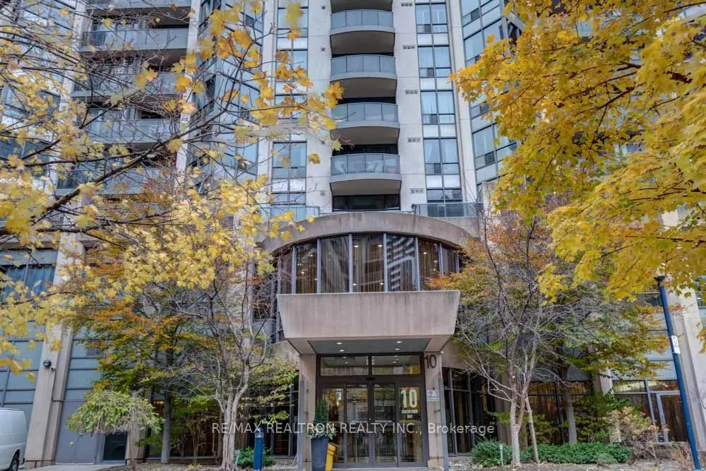 10 Northtown Way, #410