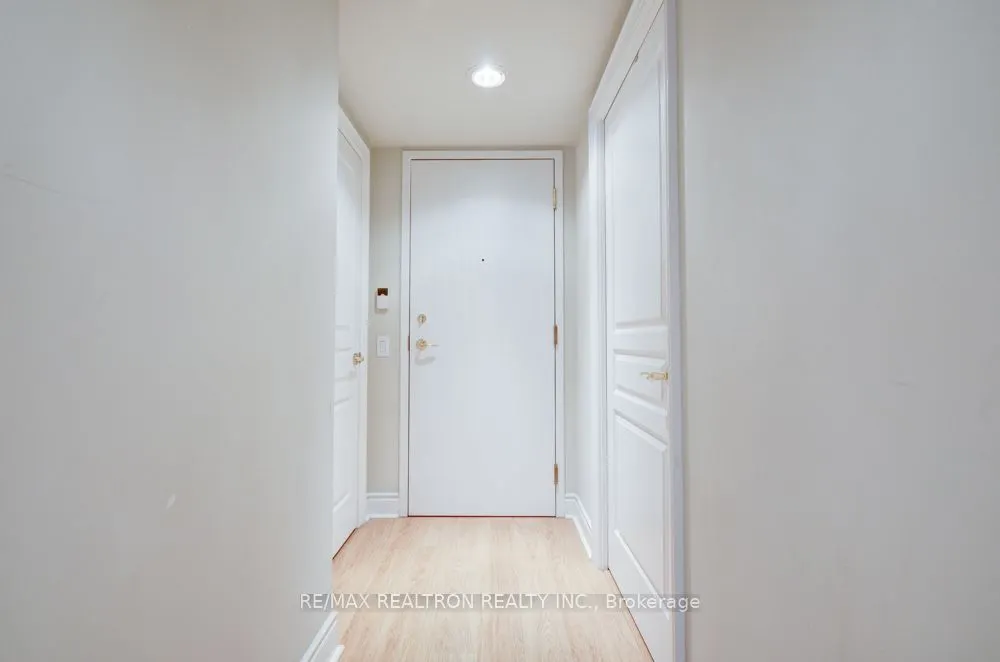10 Northtown Way, #410