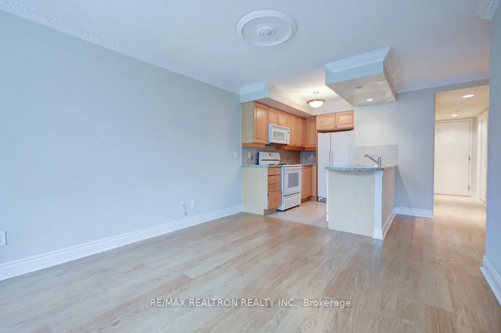 10 Northtown Way, #410