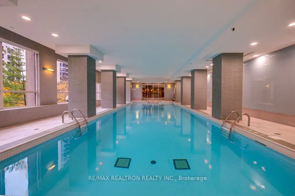 10 Northtown Way, #410