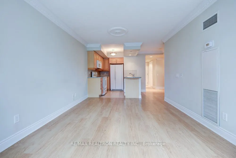 10 Northtown Way, #410