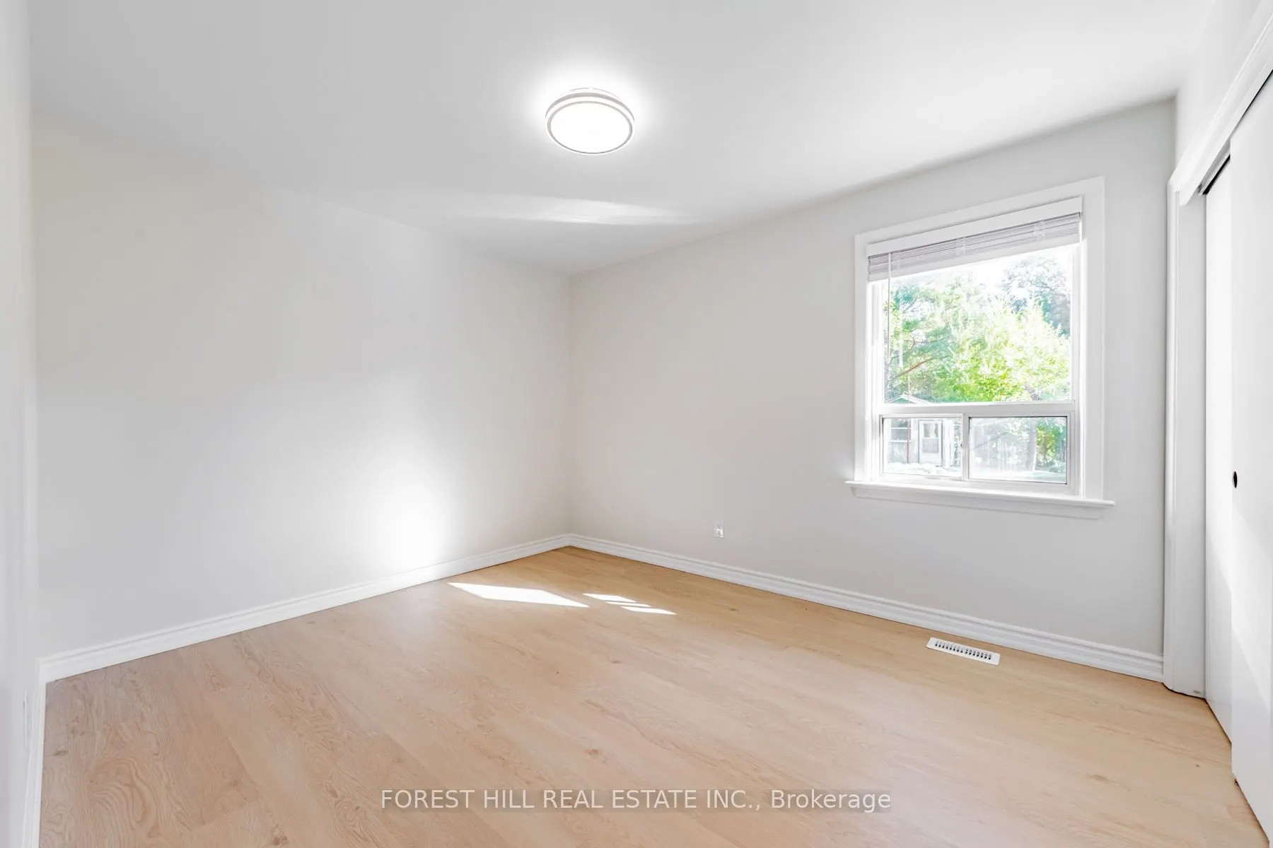 19 Tobruk Crescent
