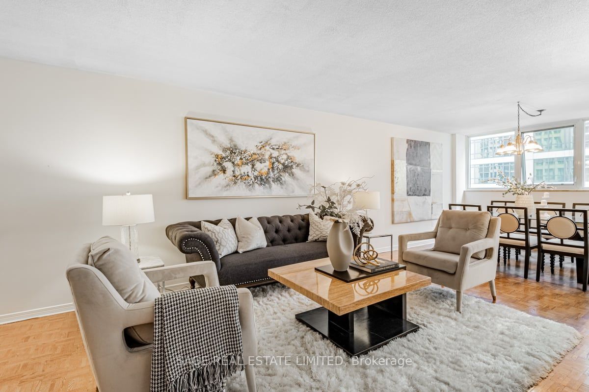 360 Bloor Street E #1007