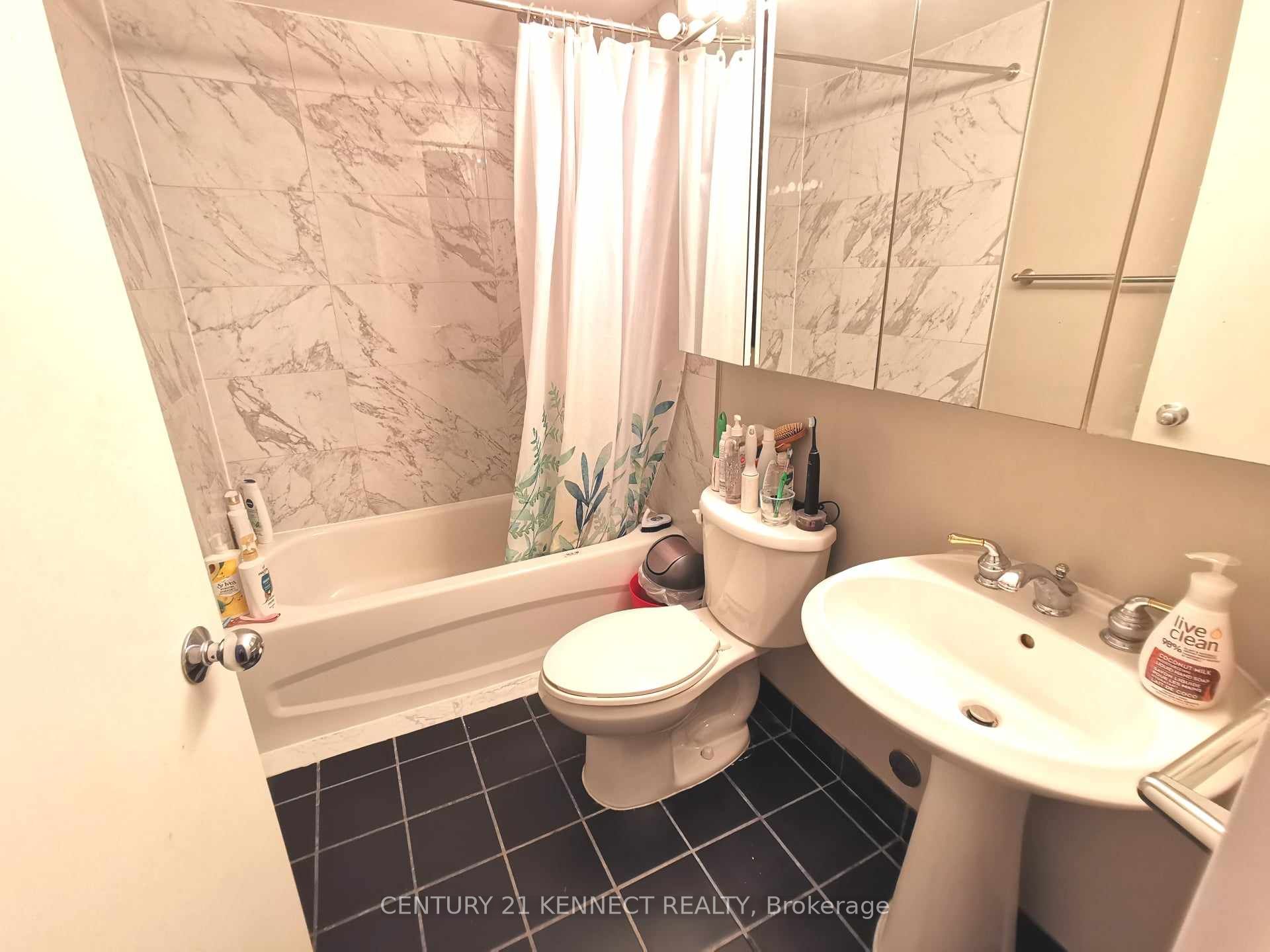 1055 Bay Street, #1904
