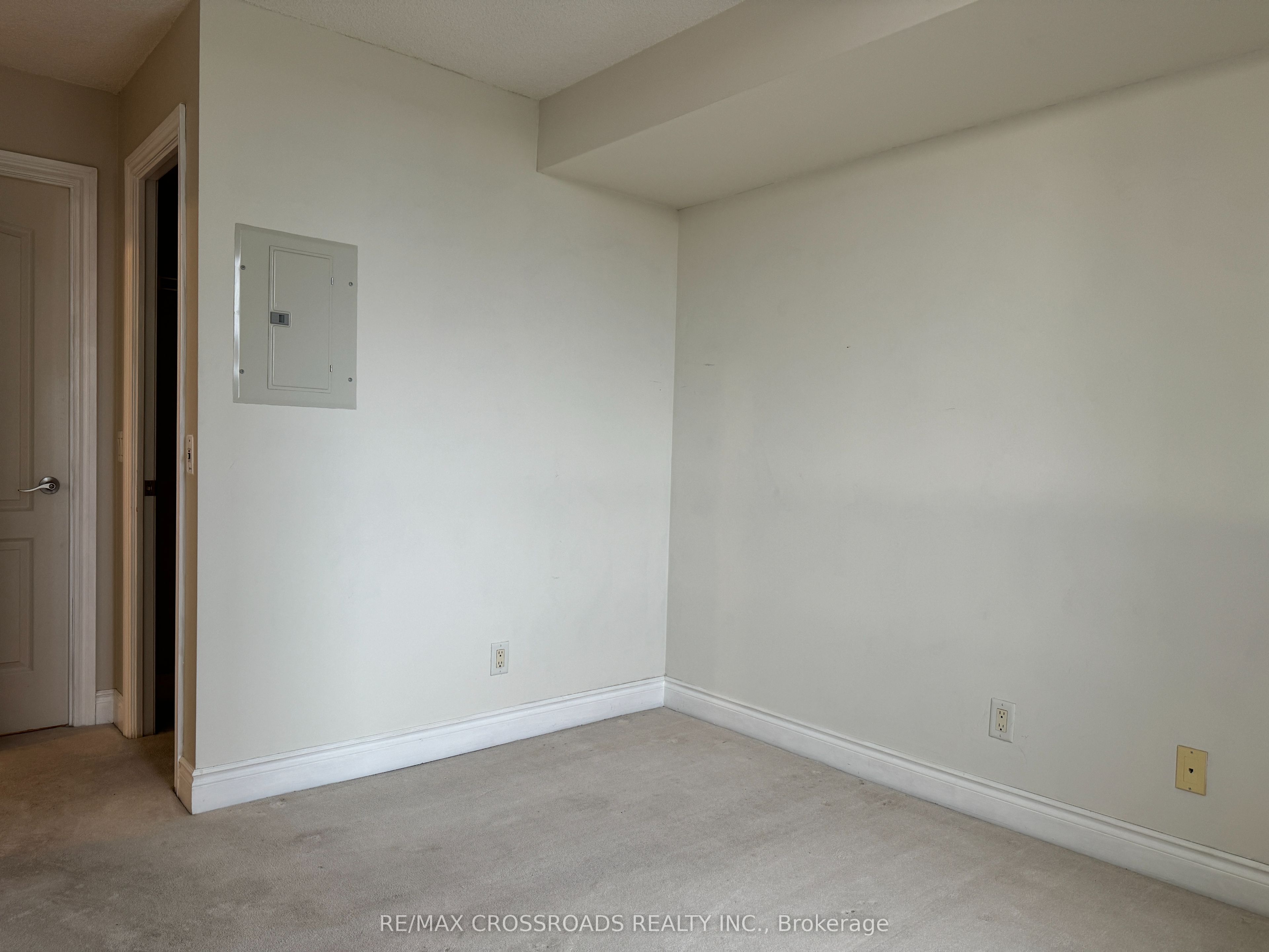 1103 Leslie Street, #802
