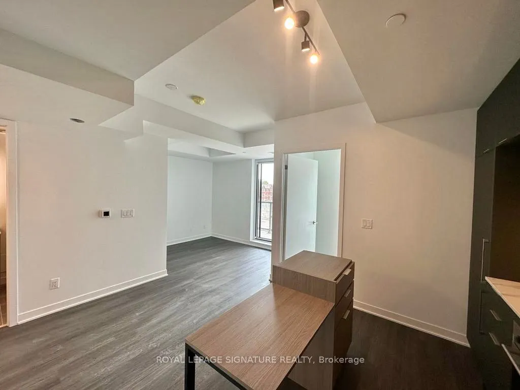 185 Alberta Avenue #411