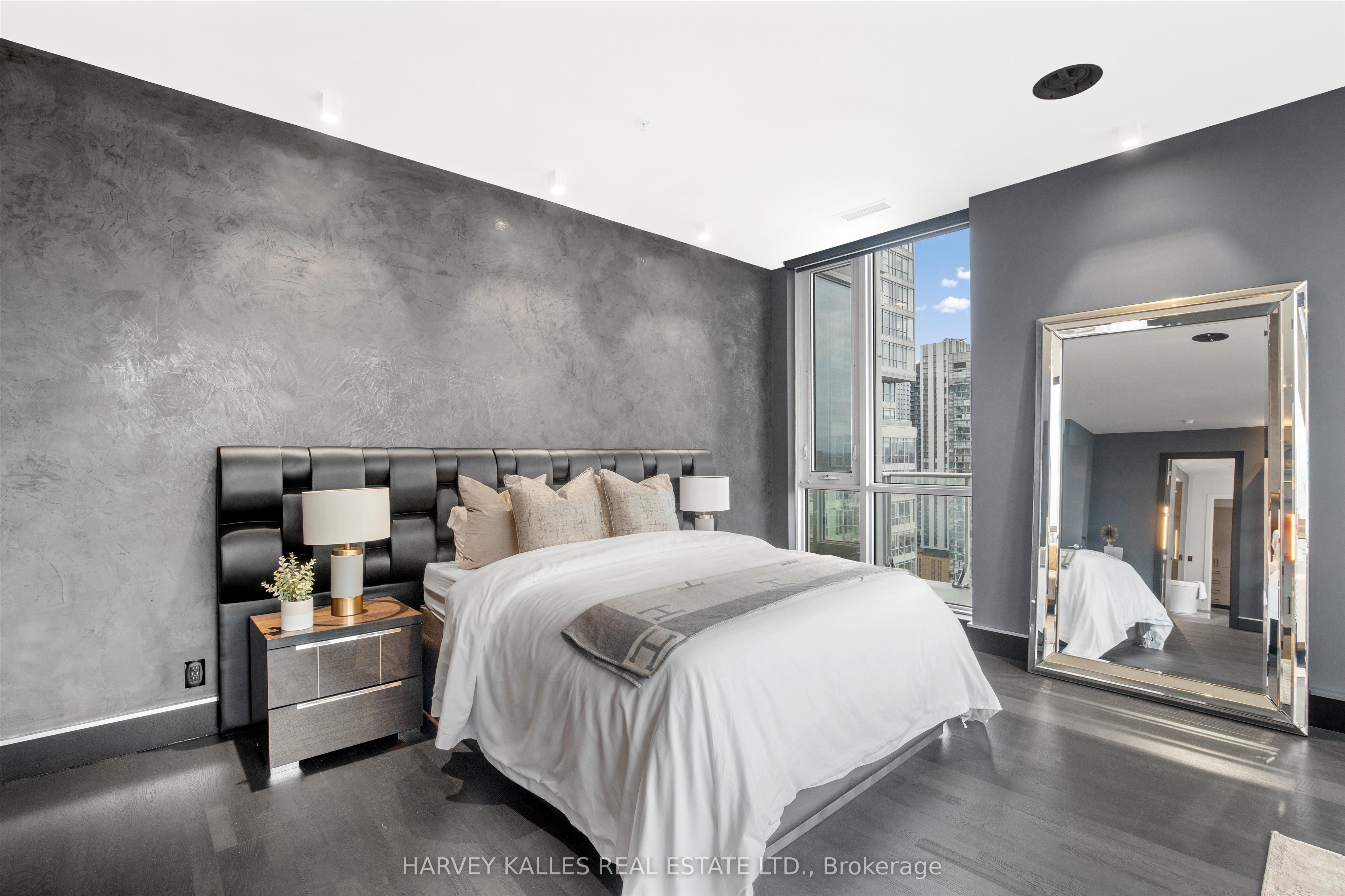 199 Richmond Street W #PH101