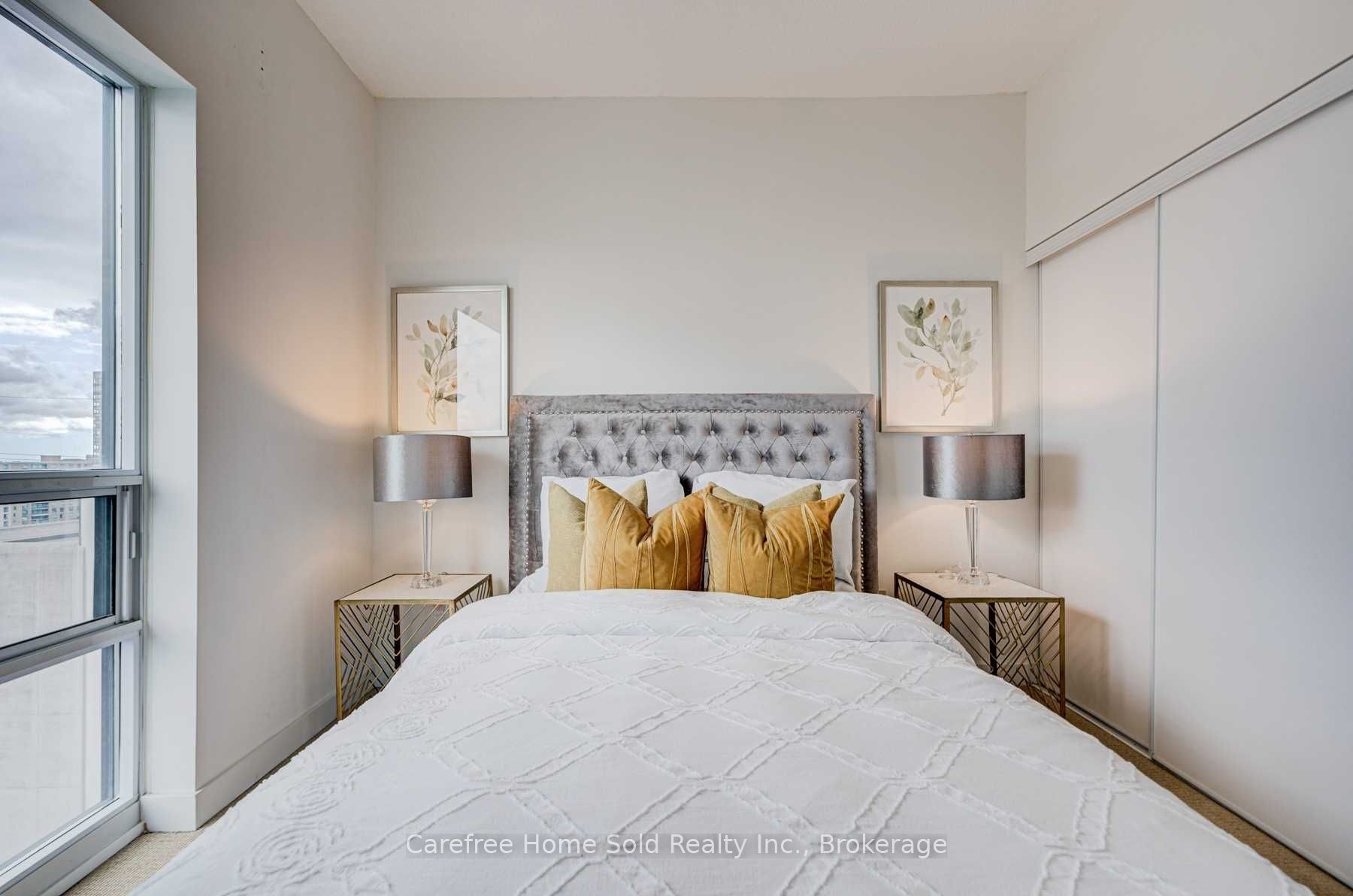 5740 Yonge Street, #1207