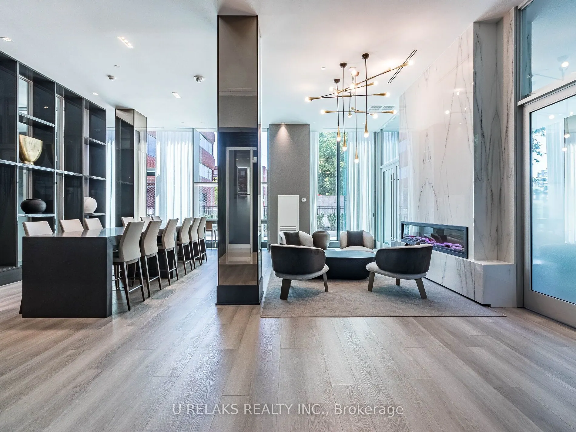 250 LAWRENCE Avenue W #416