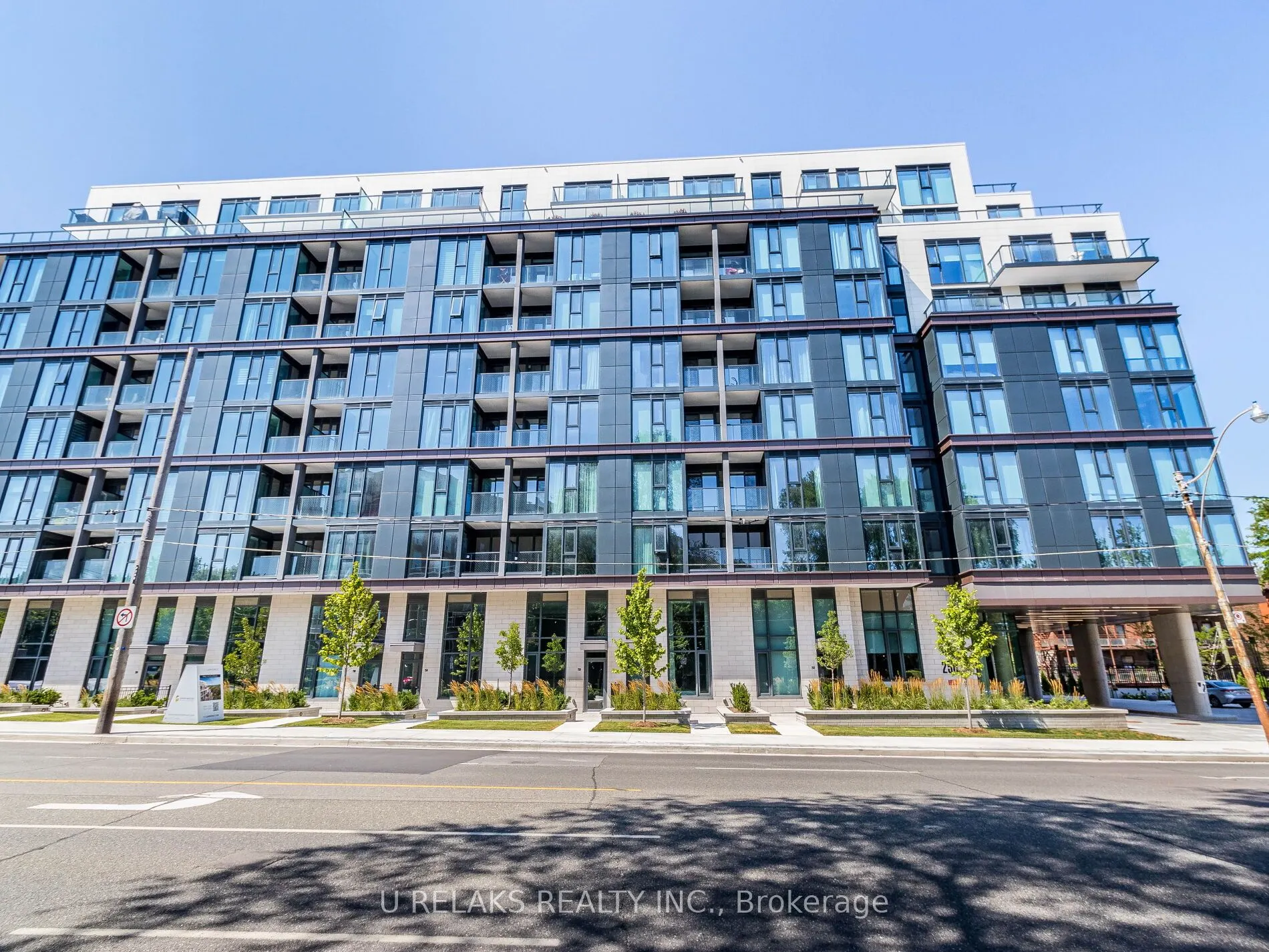 250 LAWRENCE Avenue W #416