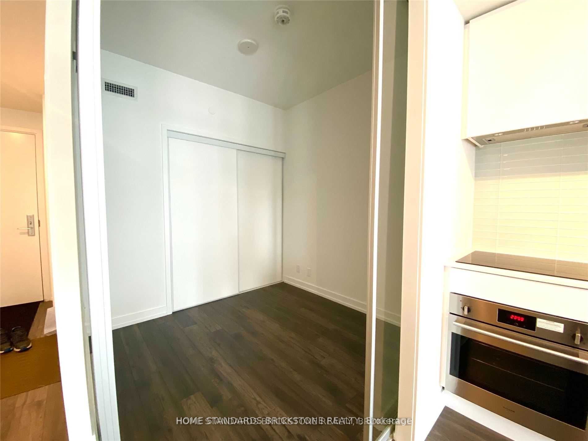 33 Helendale Avenue, #1308