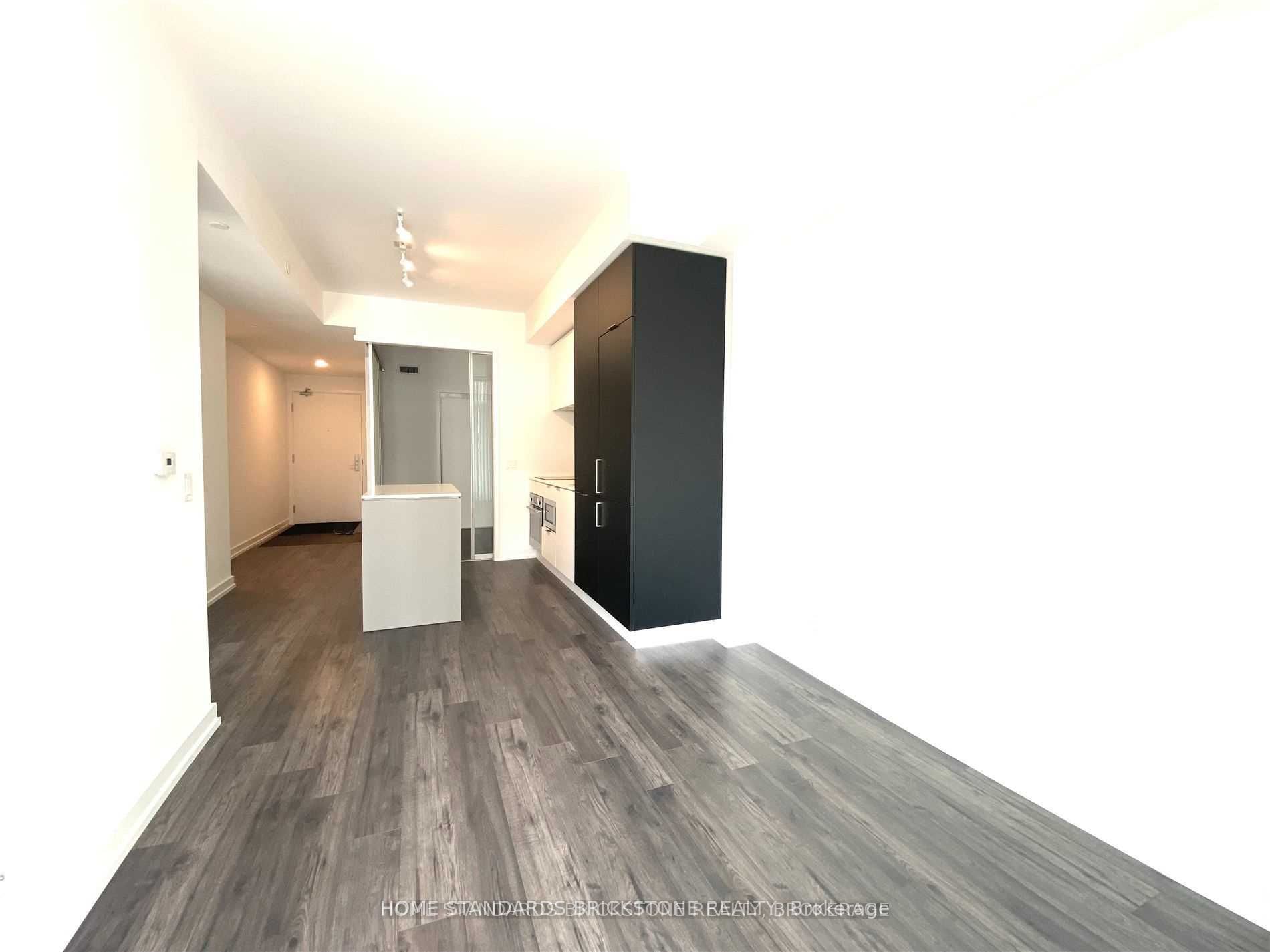 33 Helendale Avenue, #1308