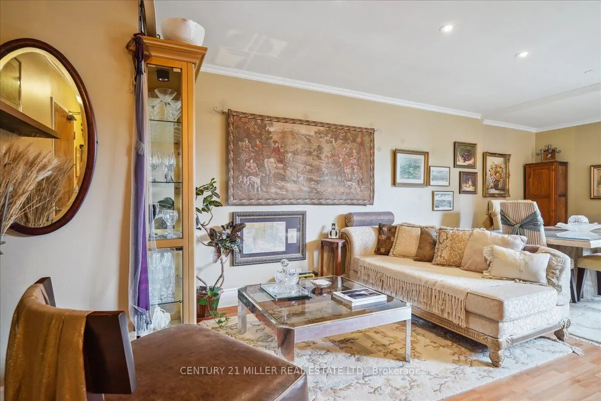 2550 Bathurst Street, #103