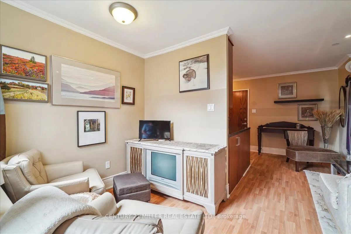 2550 Bathurst Street, #103