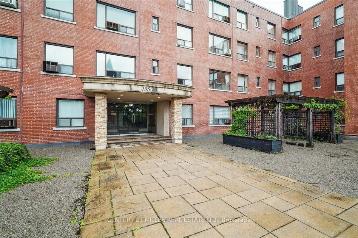 2550 Bathurst Street, #103