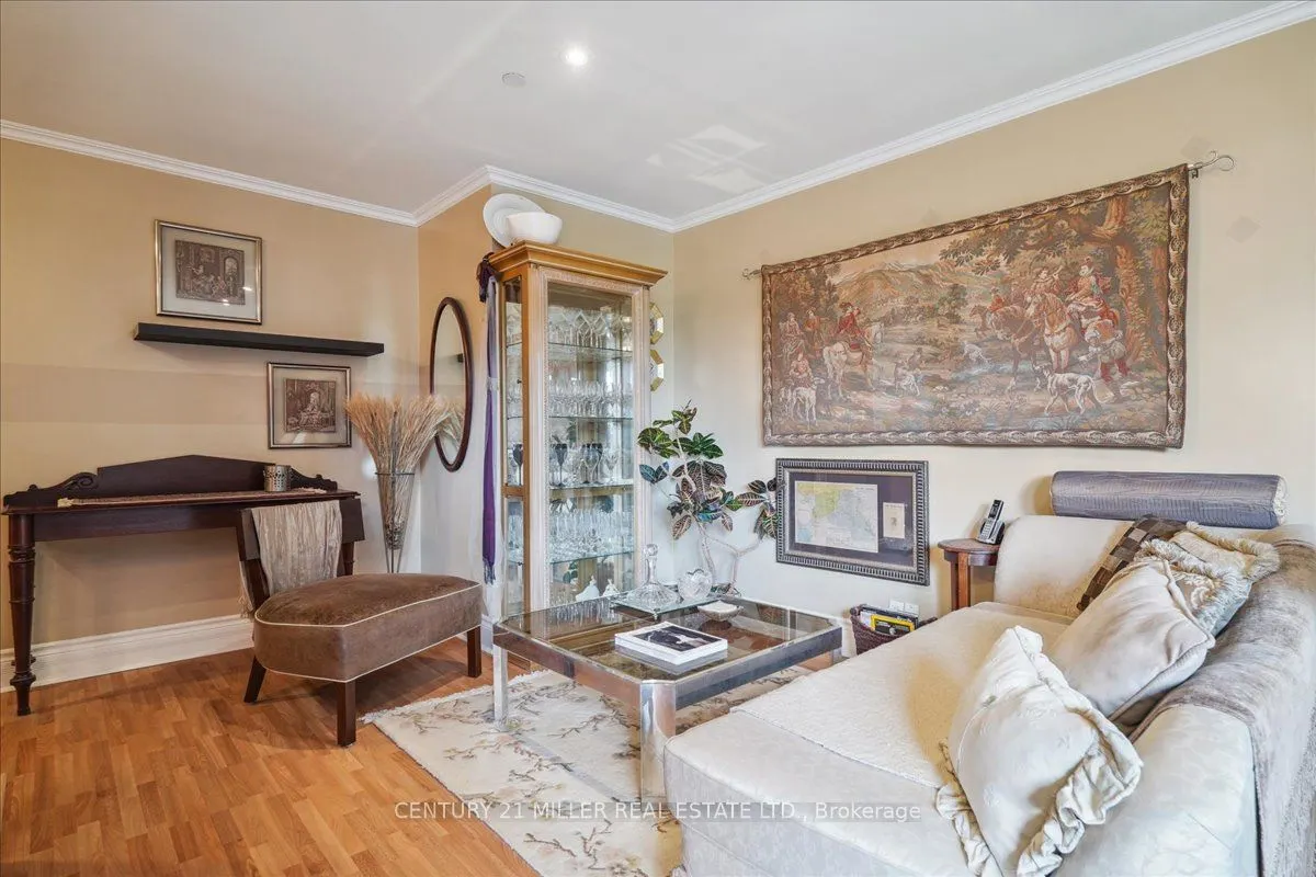 2550 Bathurst Street, #103