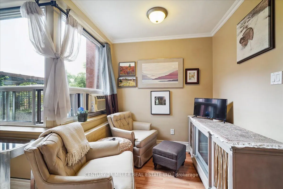 2550 Bathurst Street, #103