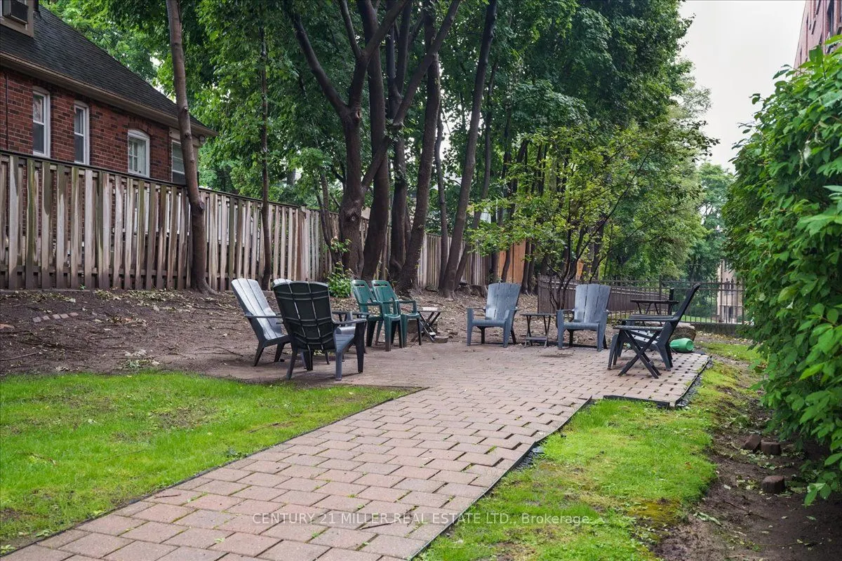 2550 Bathurst Street, #103