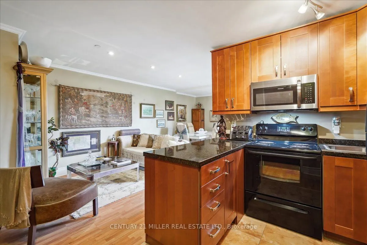 2550 Bathurst Street, #103
