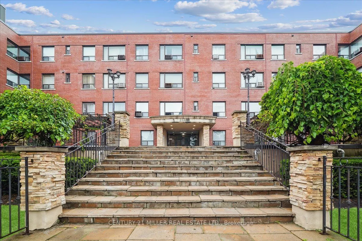 2550 Bathurst Street, #103