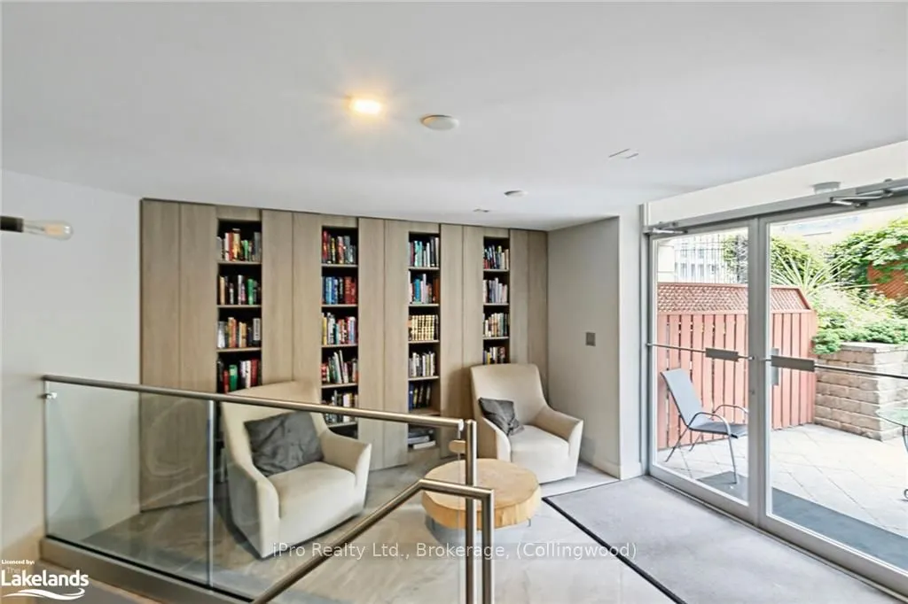 20 COLLIER Street, #502