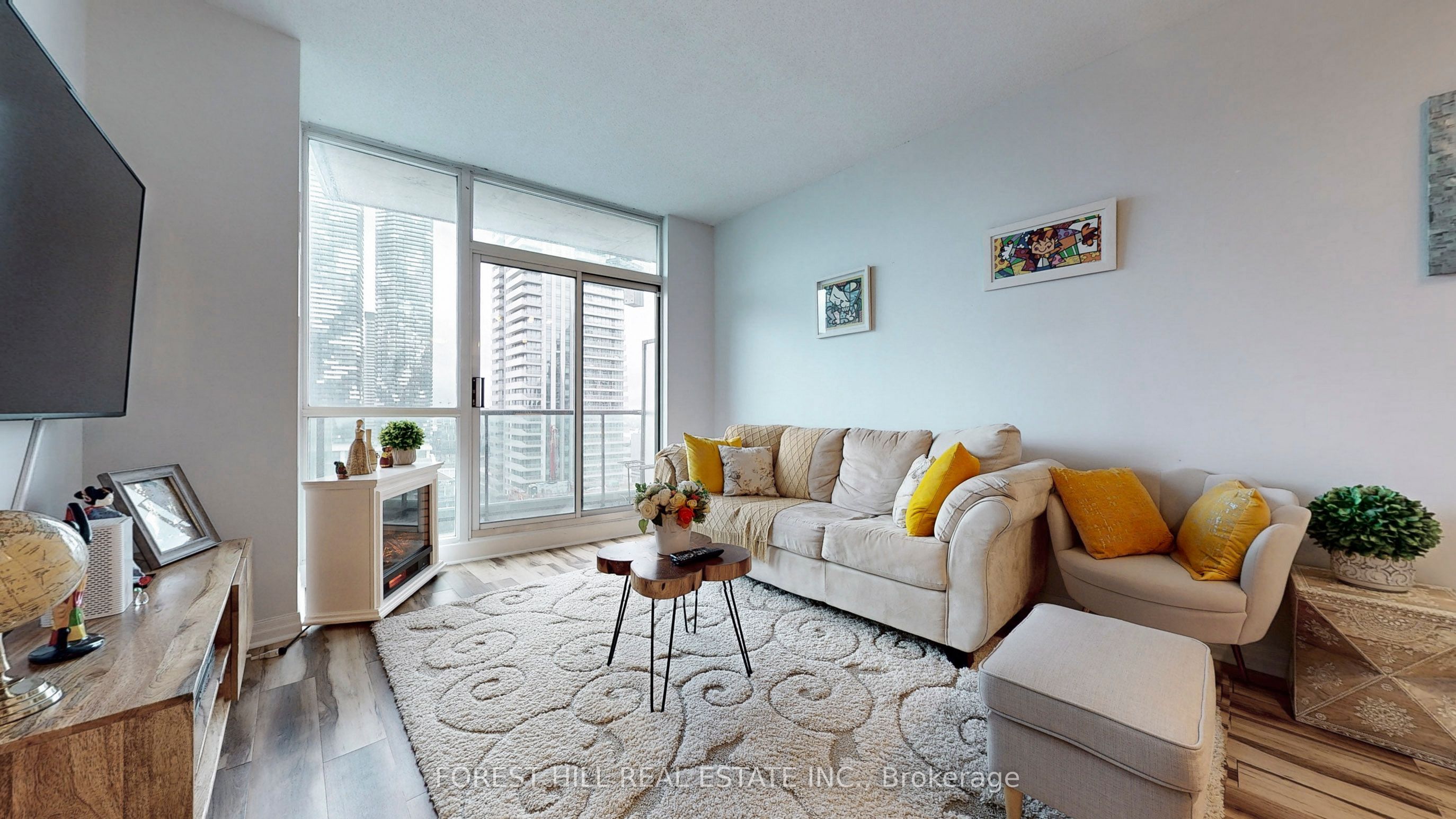 16 Yonge Street, #2207