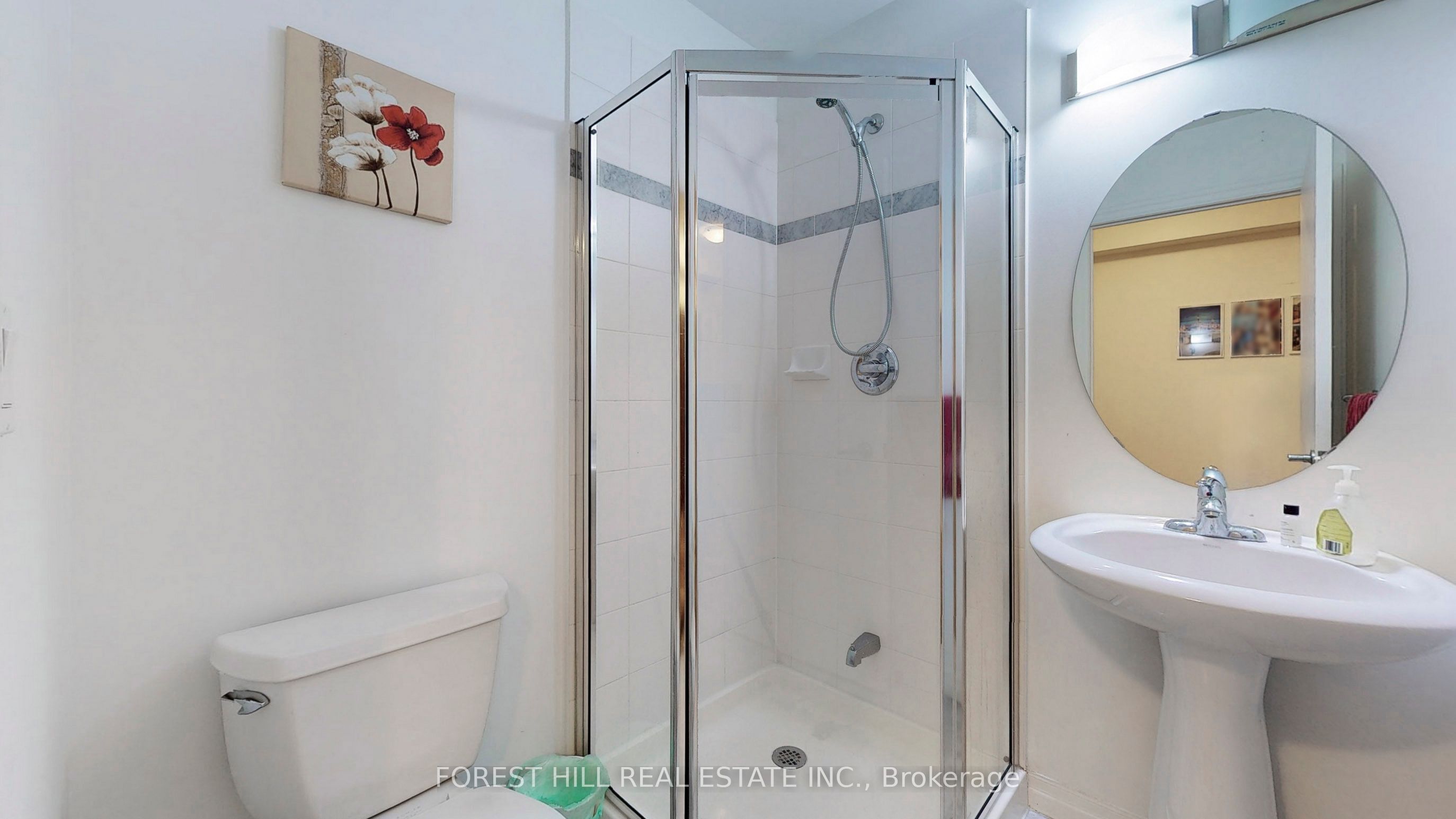 16 Yonge Street, #2207