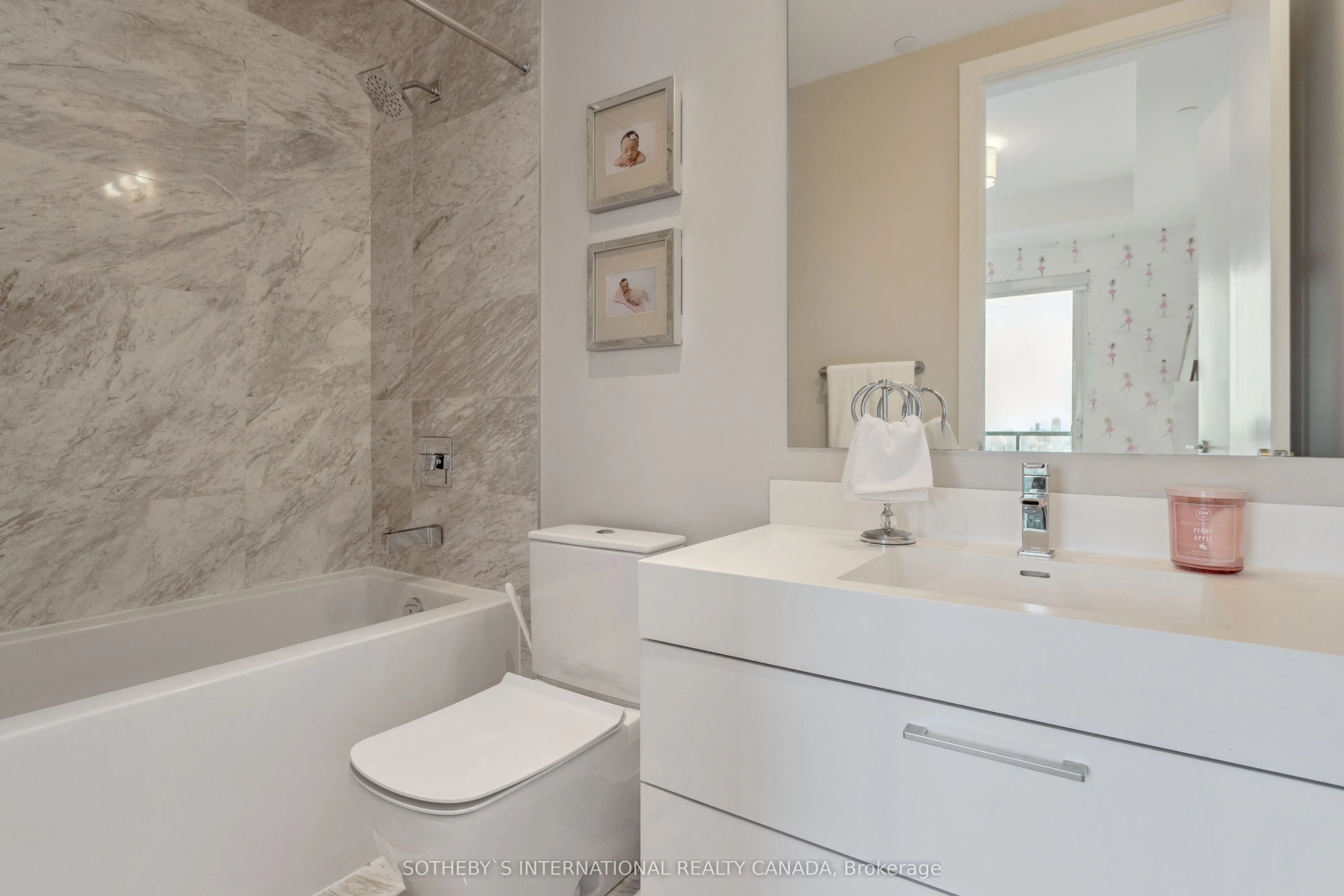 1 Yorkville Avenue #5405