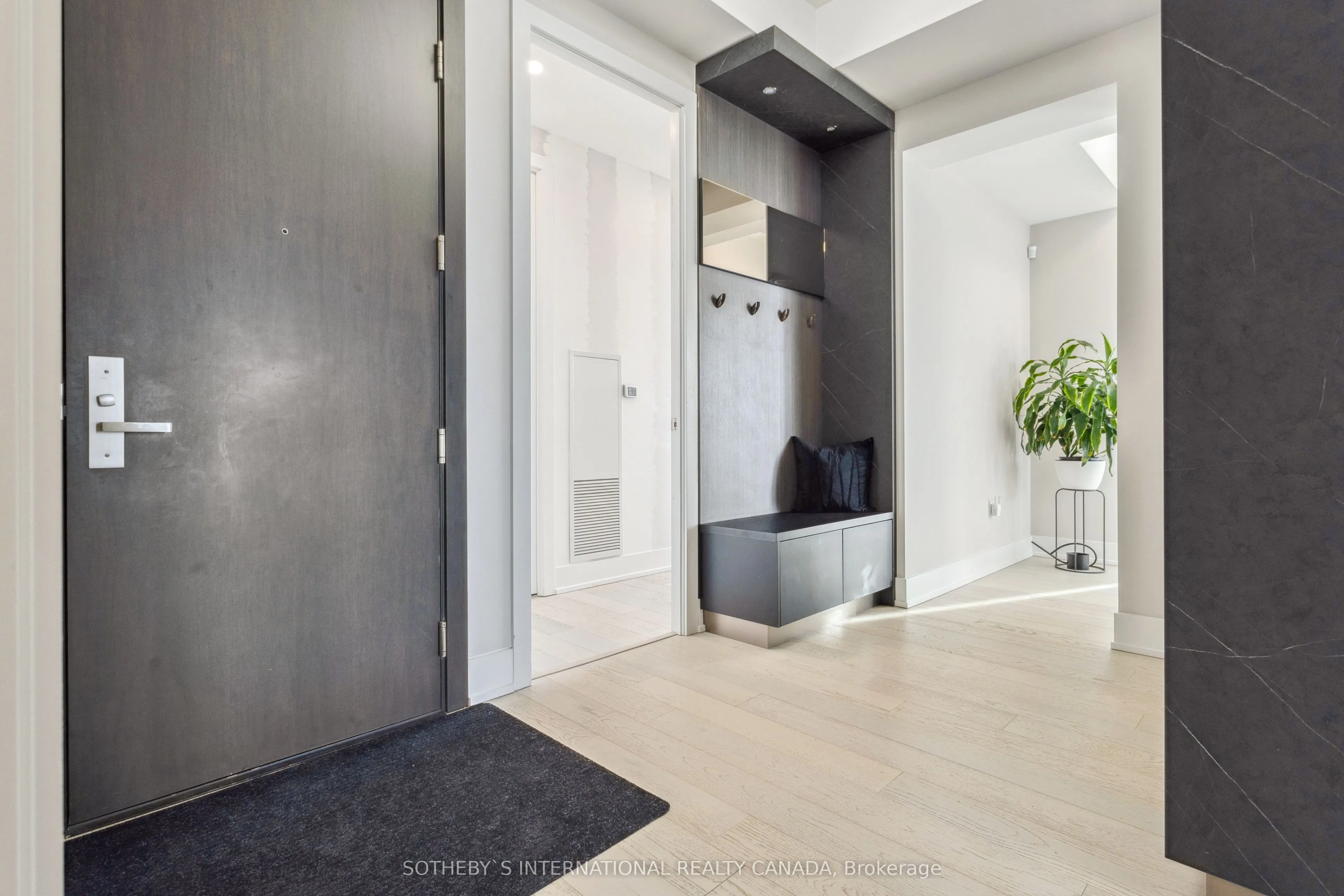 1 Yorkville Avenue #5405