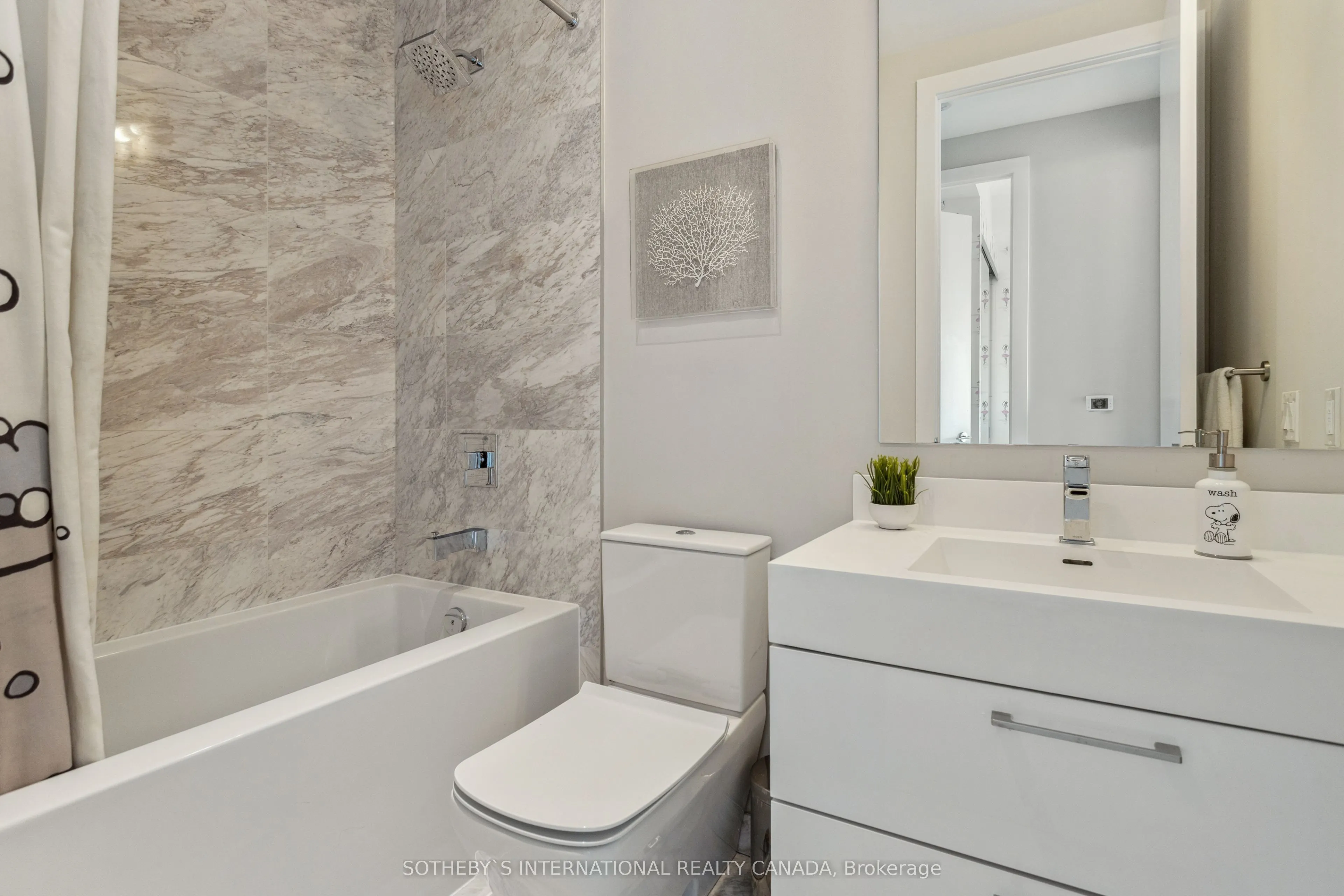 1 Yorkville Avenue #5405