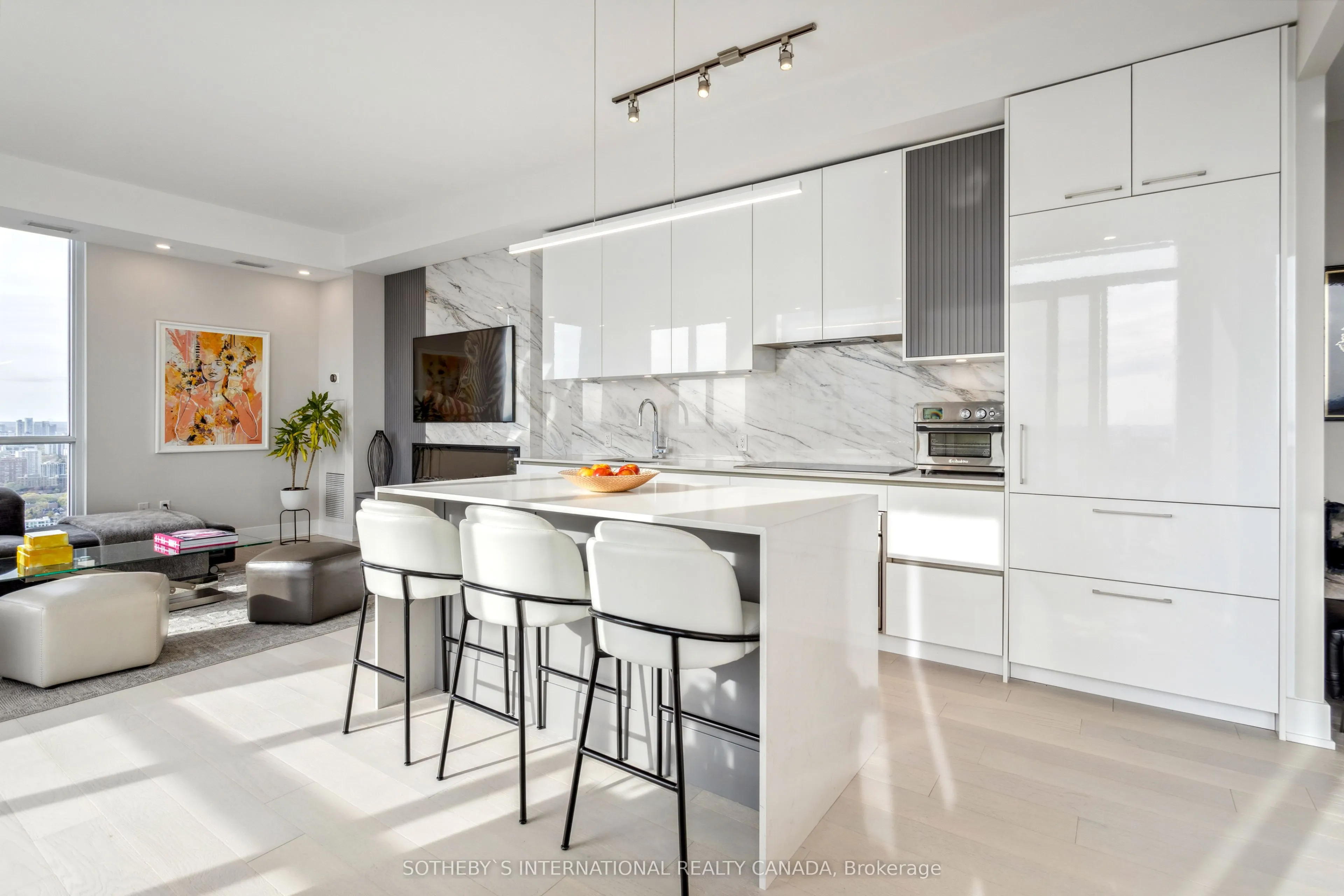 1 Yorkville Avenue #5405