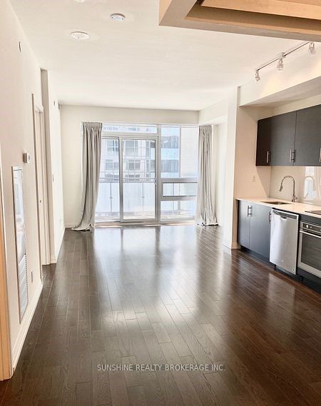460 Adelaide Street E #518