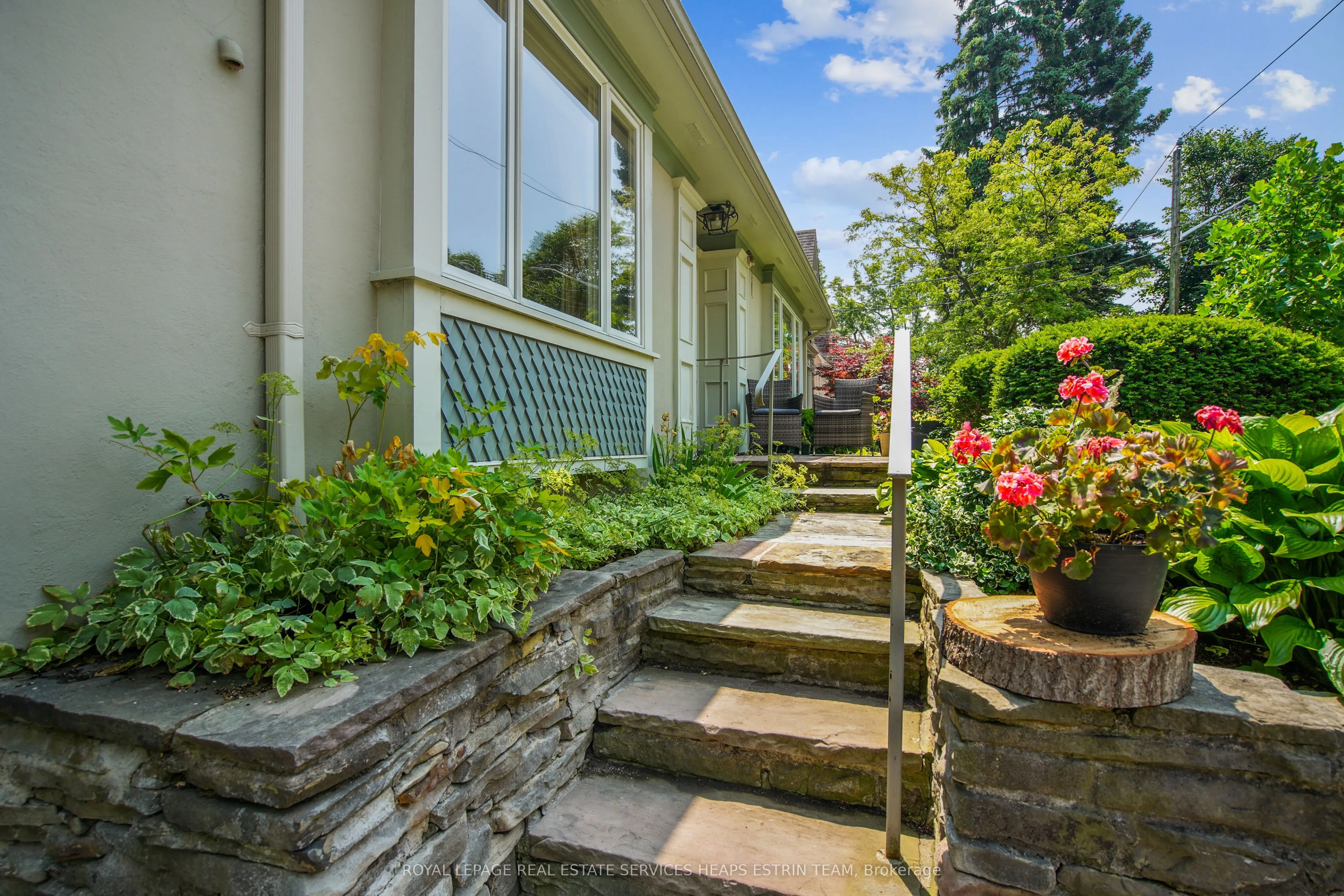 7 Lumley Avenue