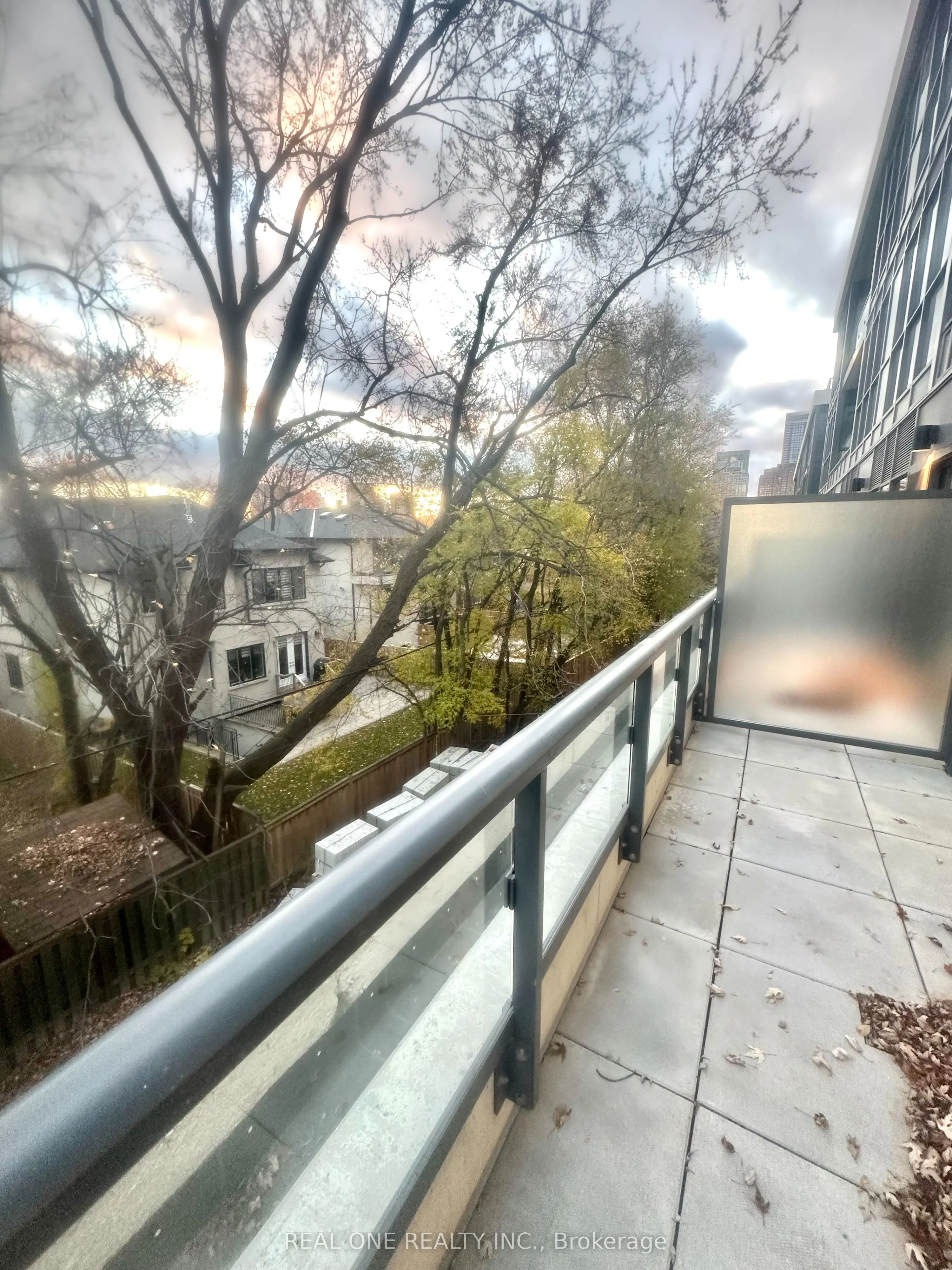 181 Sheppard Avenue E #211
