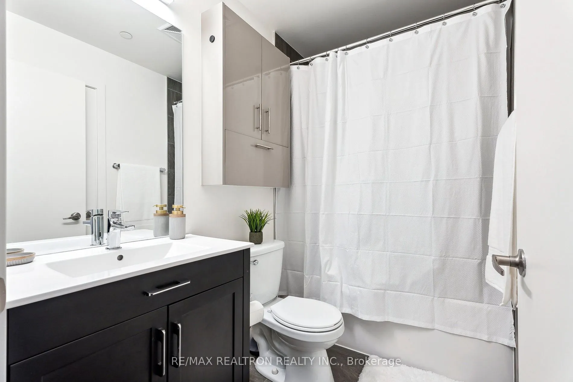 180 Fairview Mall Drive, #710