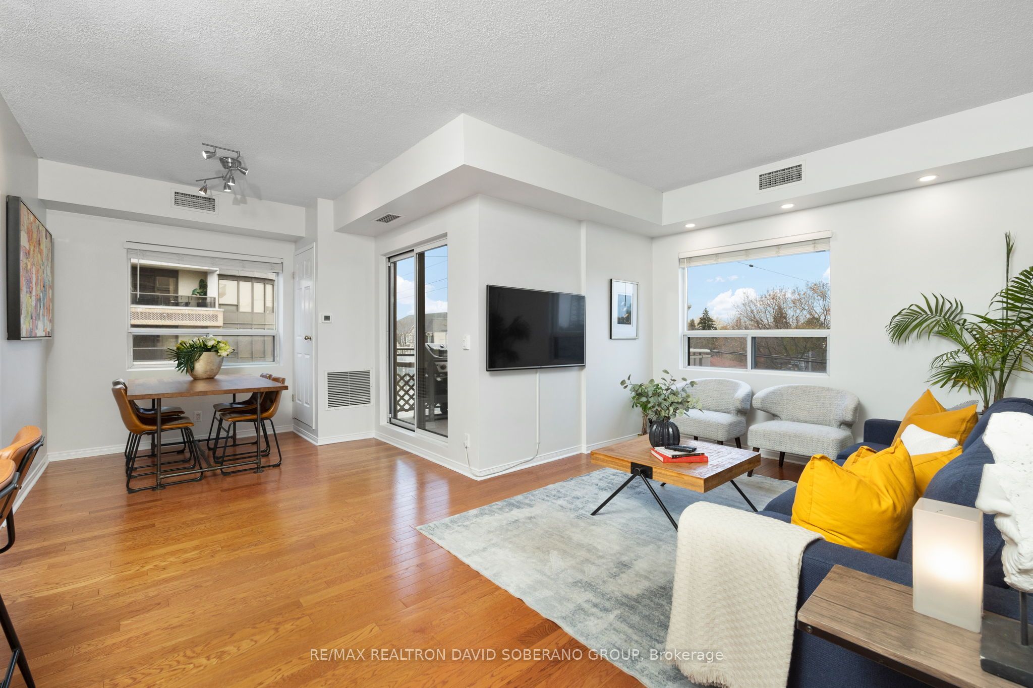 778 Sheppard Avenue W, #306