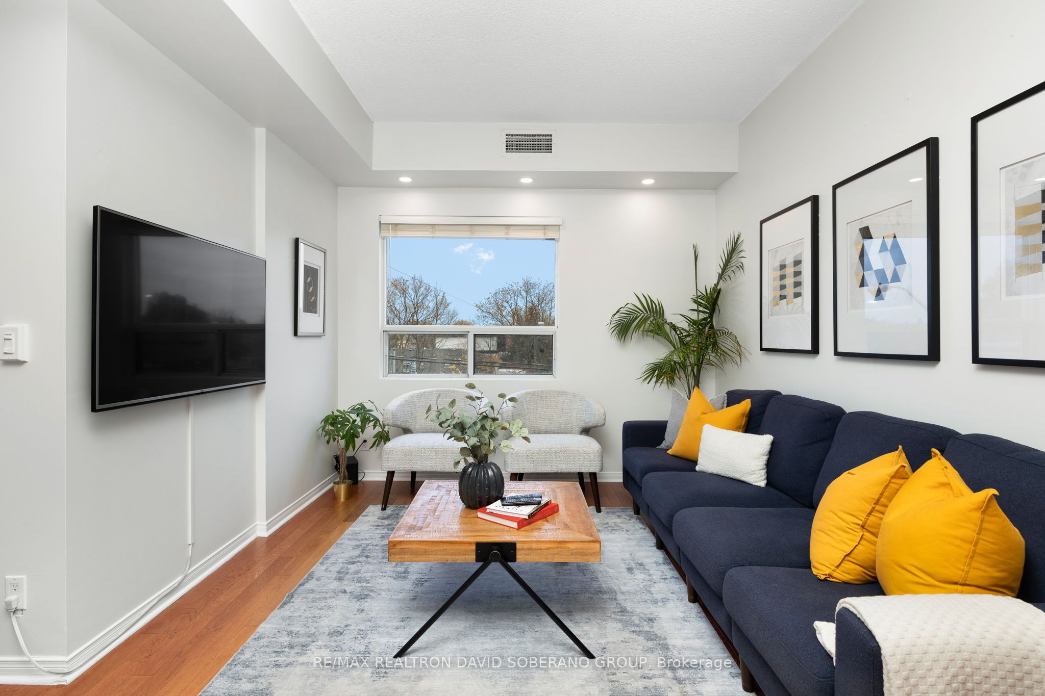 778 Sheppard Avenue W, #306