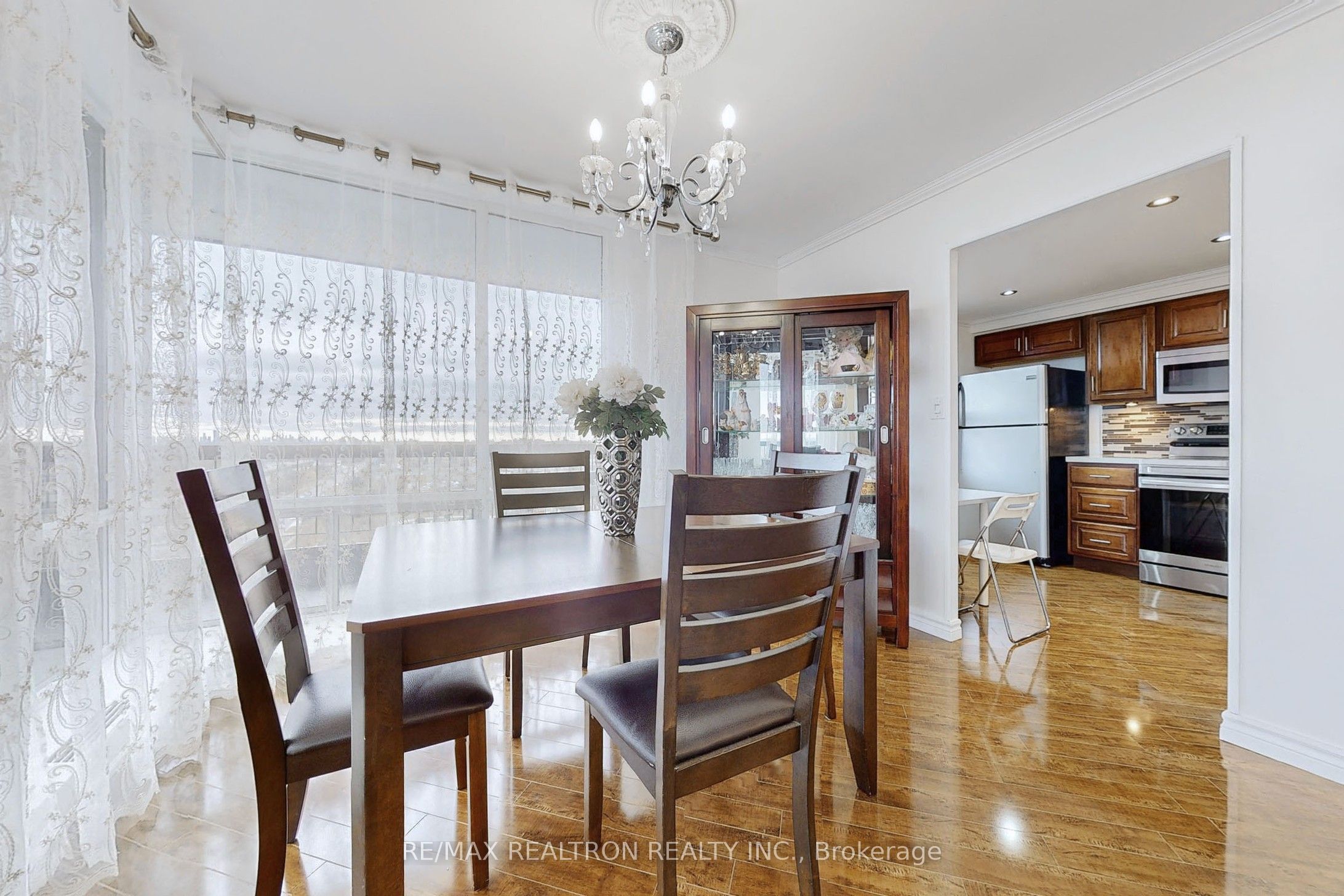 135 Antibes Drive, #1706