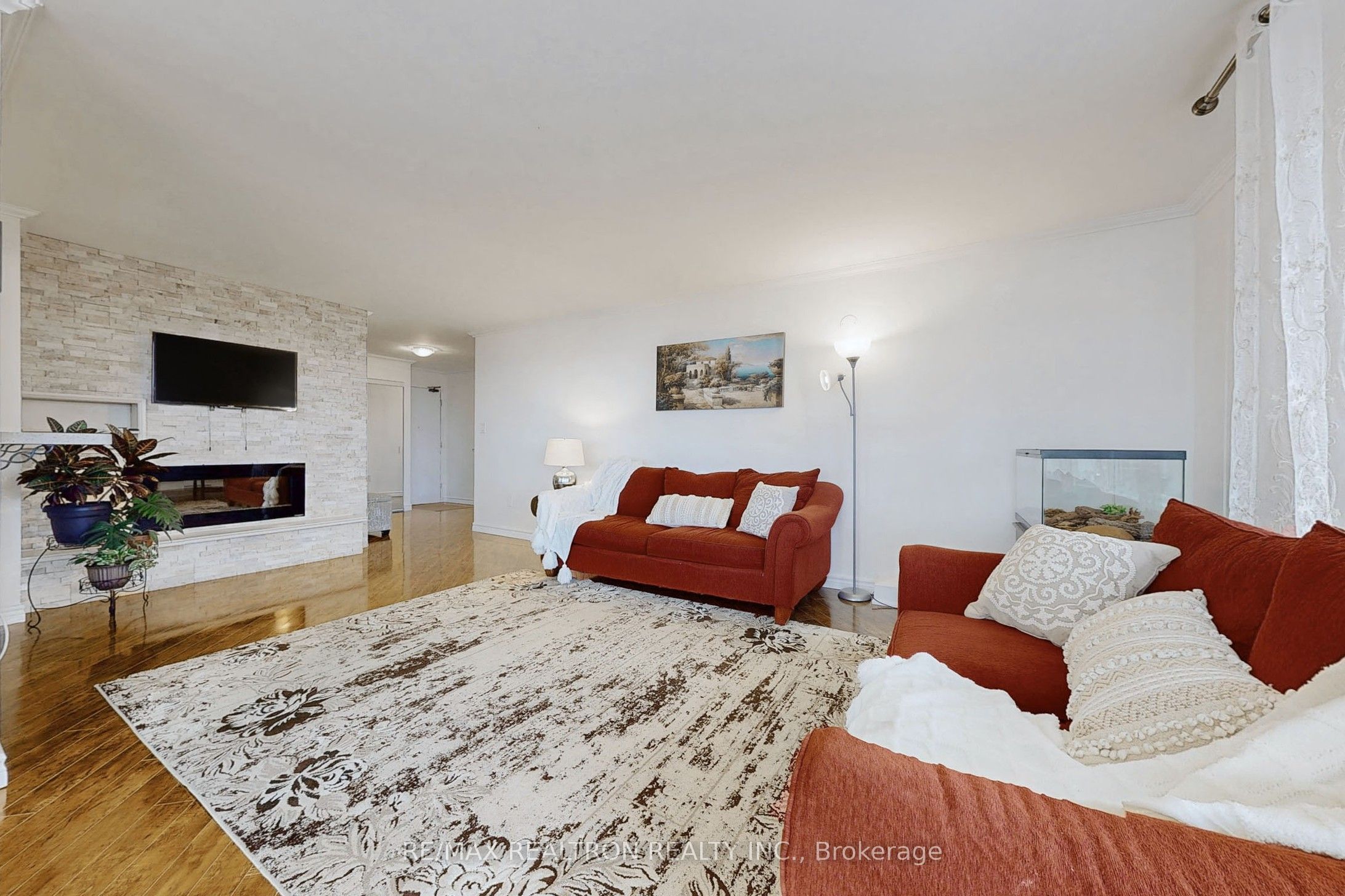 135 Antibes Drive, #1706