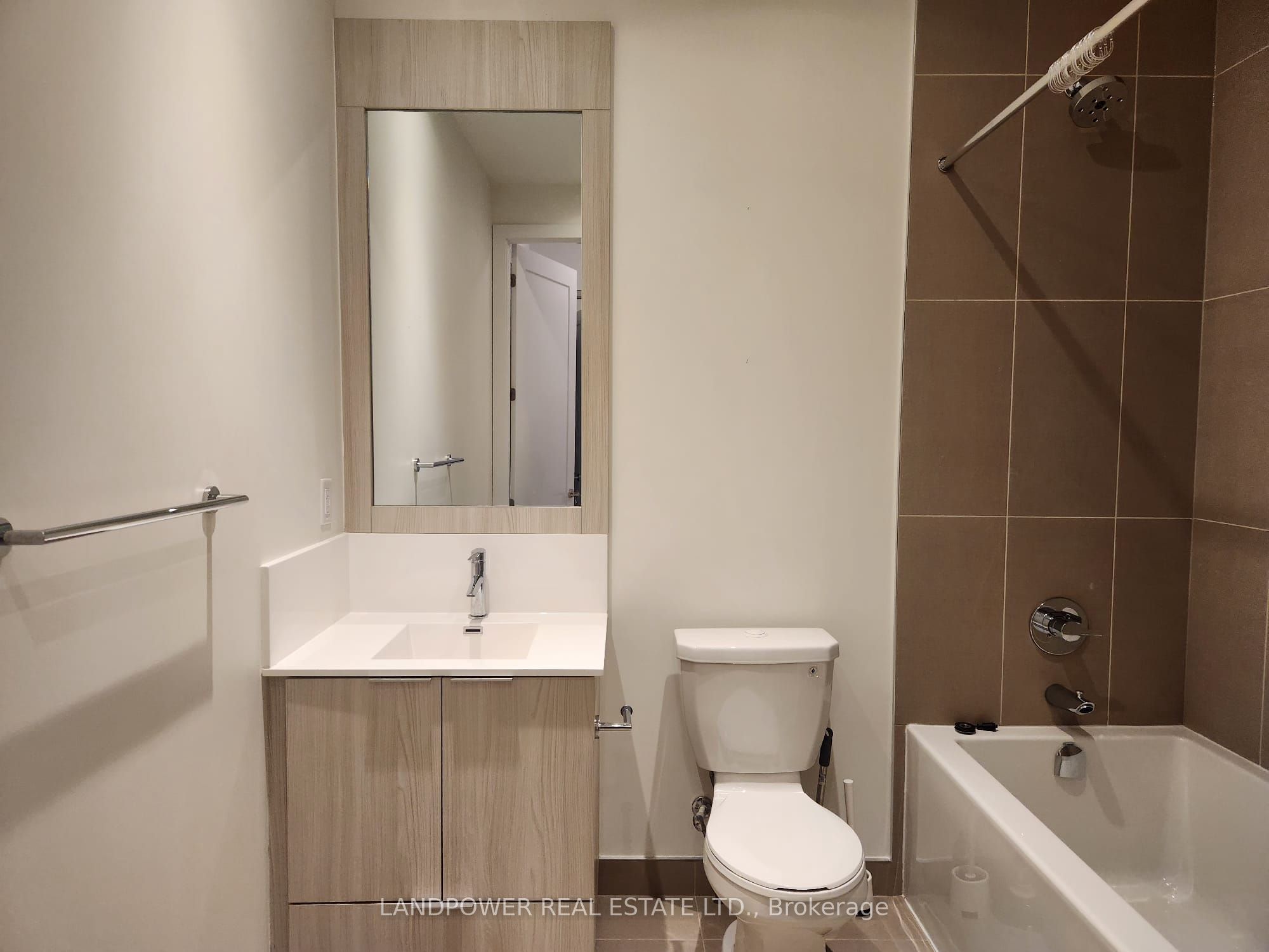 25 Adra Grado Way, #258