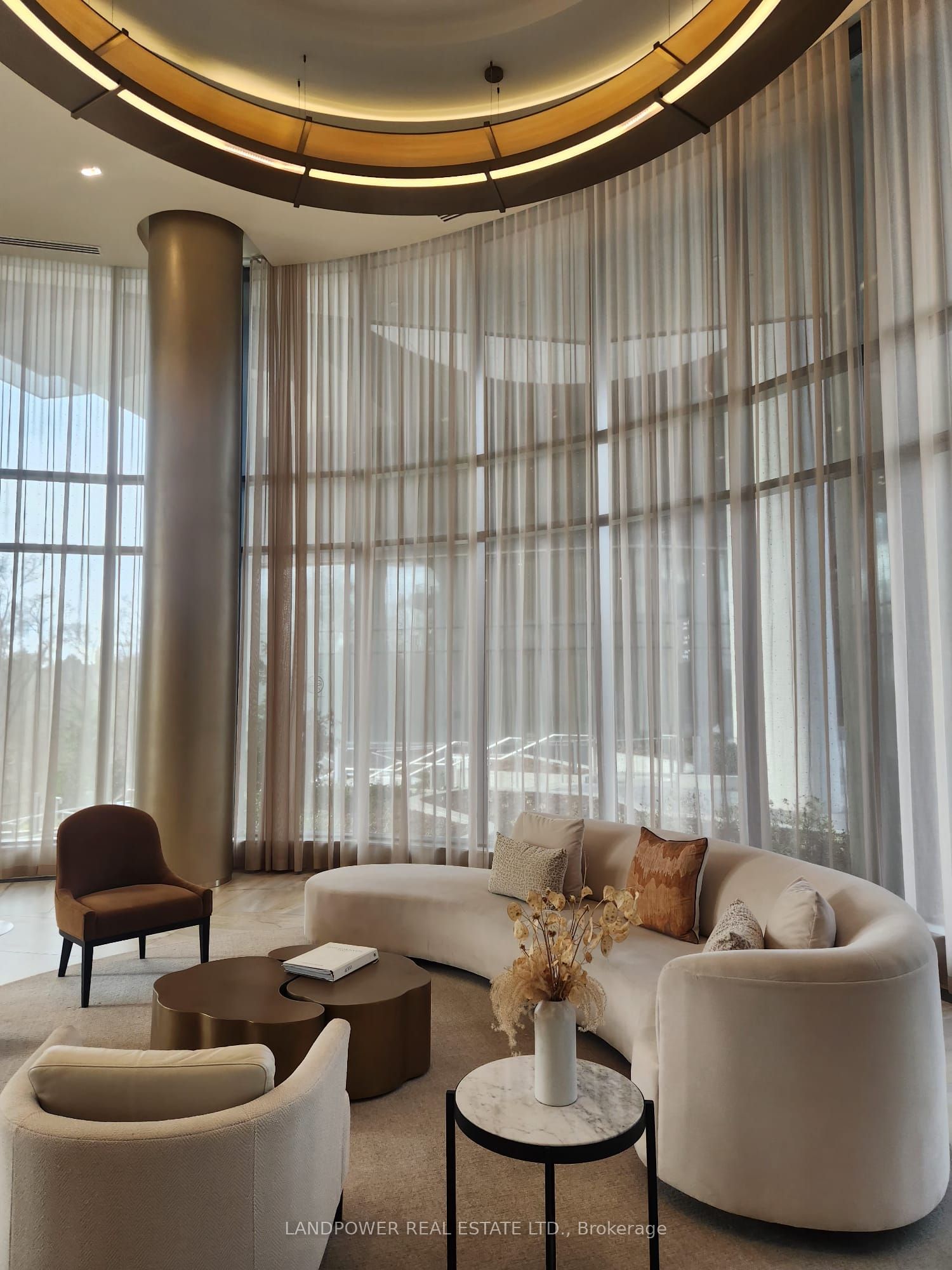 25 Adra Grado Way, #258