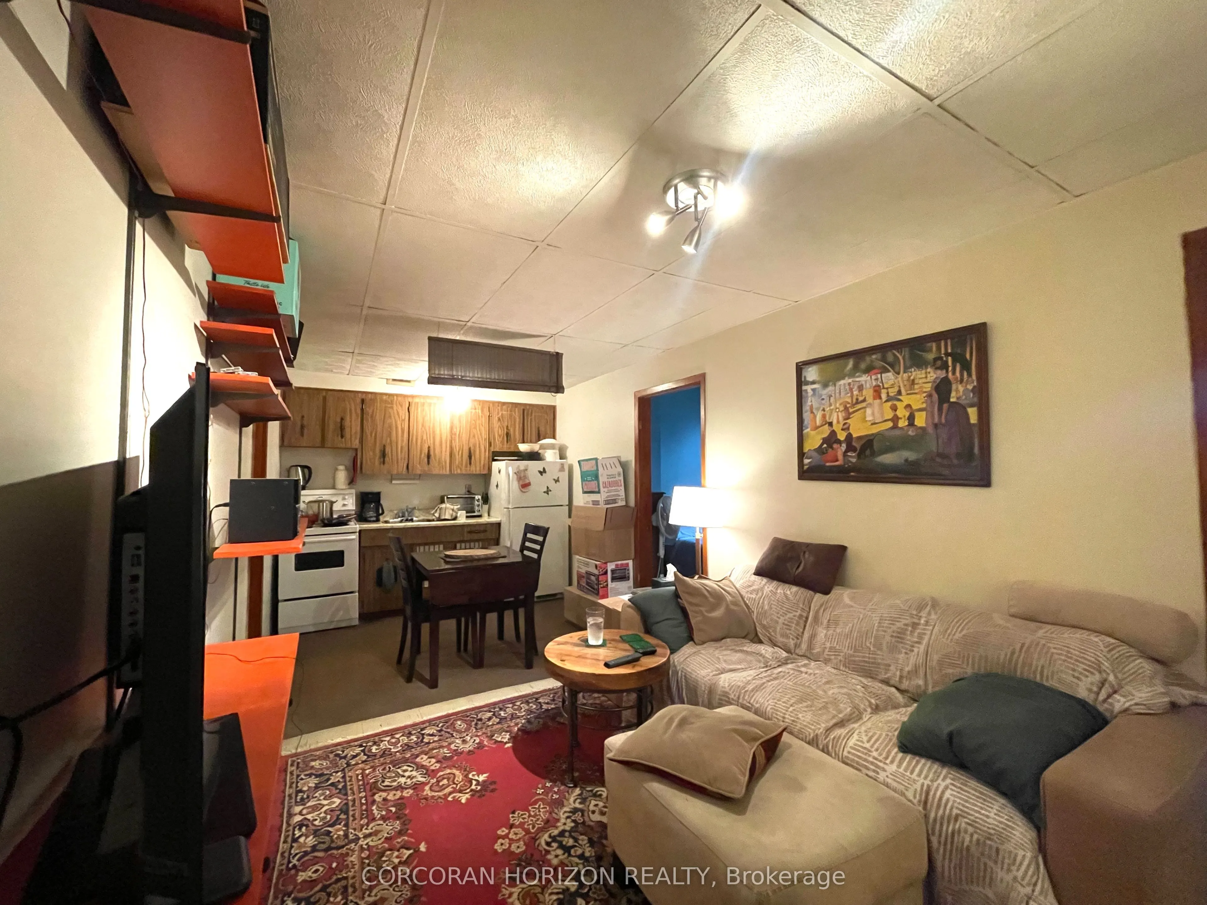 383 Queen Street W, #4
