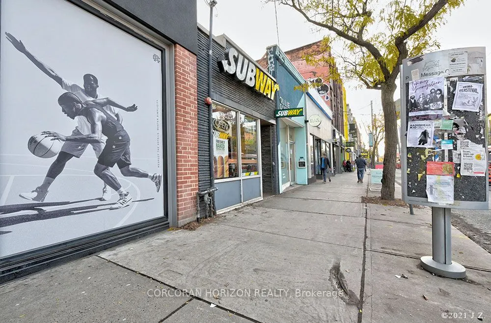 383 Queen Street W, #4