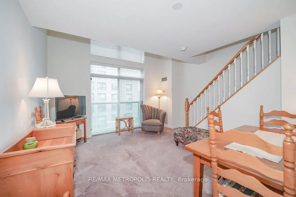109 Front Street E #528