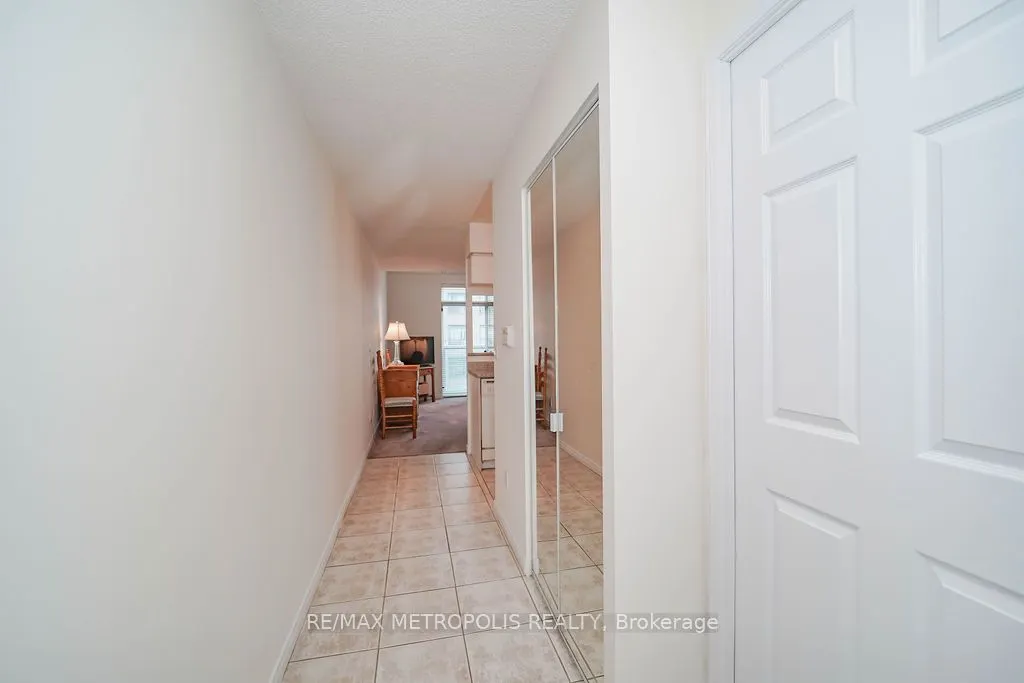 109 Front Street E #528