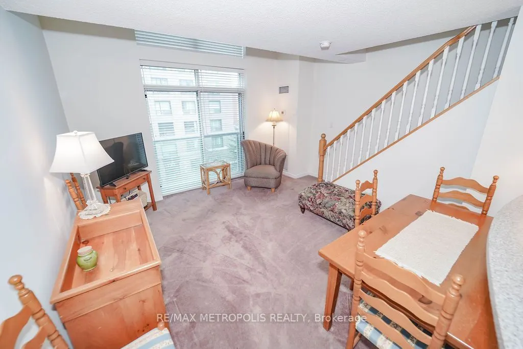 109 Front Street E #528