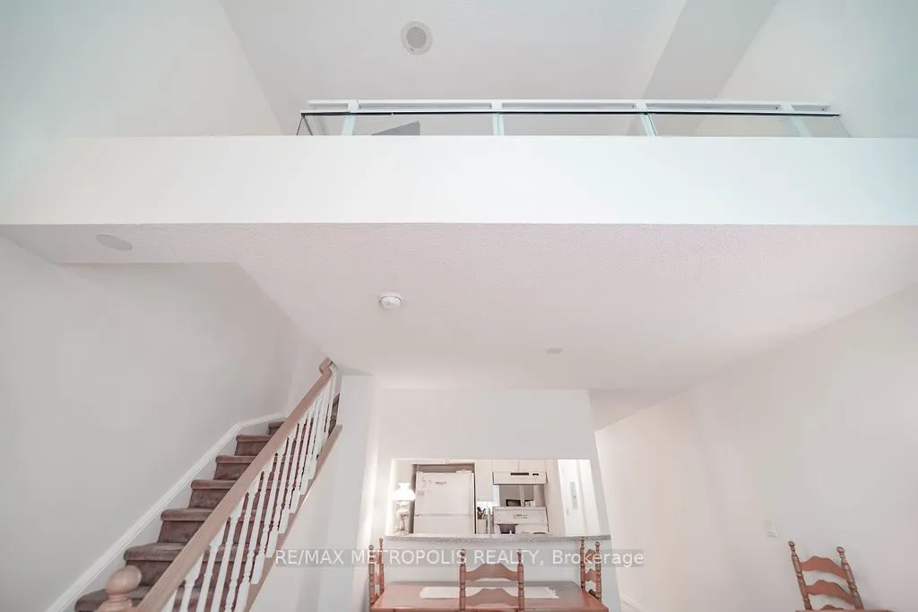 109 Front Street E #528