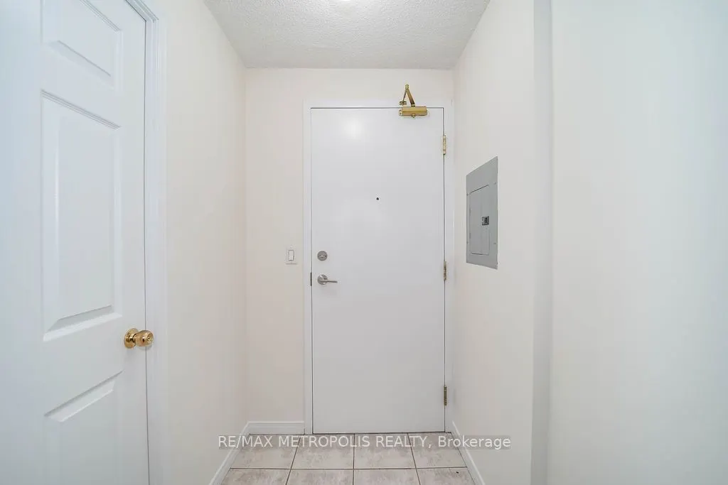 109 Front Street E #528
