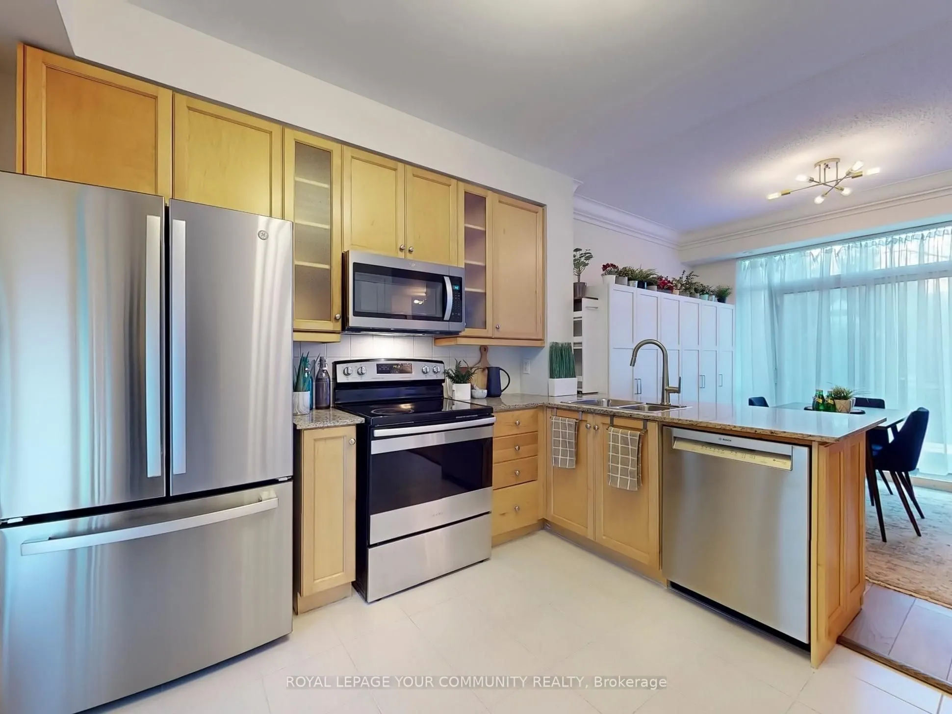 60 Byng Avenue, #TH2