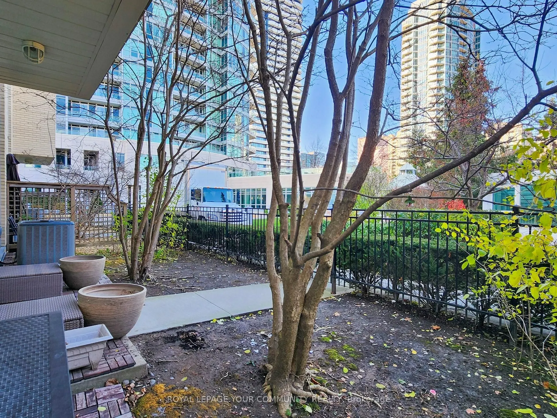 60 Byng Avenue, #TH2